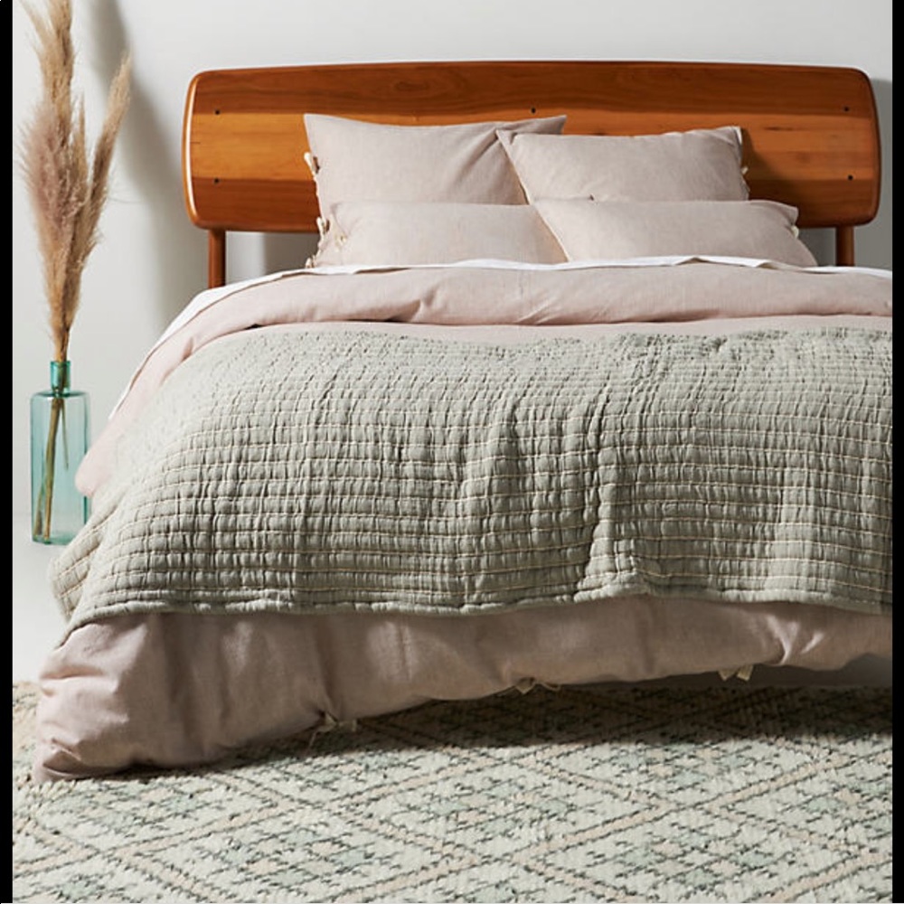 Amber Lewis for Anthropologie Pfeiffer bed blanket